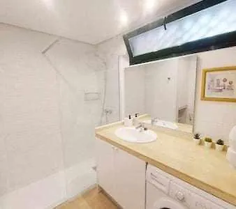 Precioso Apartamento Centrico Con Piscina Salada Malaga Apartment